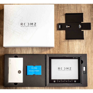 EXPERIENCE ROOMZ BOX (1 Display SILVER / 1 Sensor Room / 1 Wall-mount bracket / 1 year "ROOM")